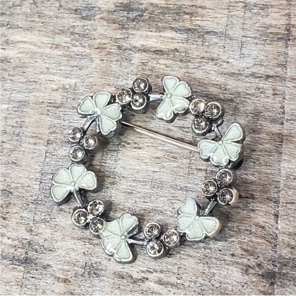 ENAMELED CLOVERS & CRYSTAL Wreath Brooch Pin - Picture 6 of 6